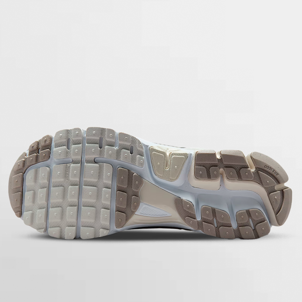 NIKE CALZADO W. ZOOM VOMERO 5 - FJ2028 107