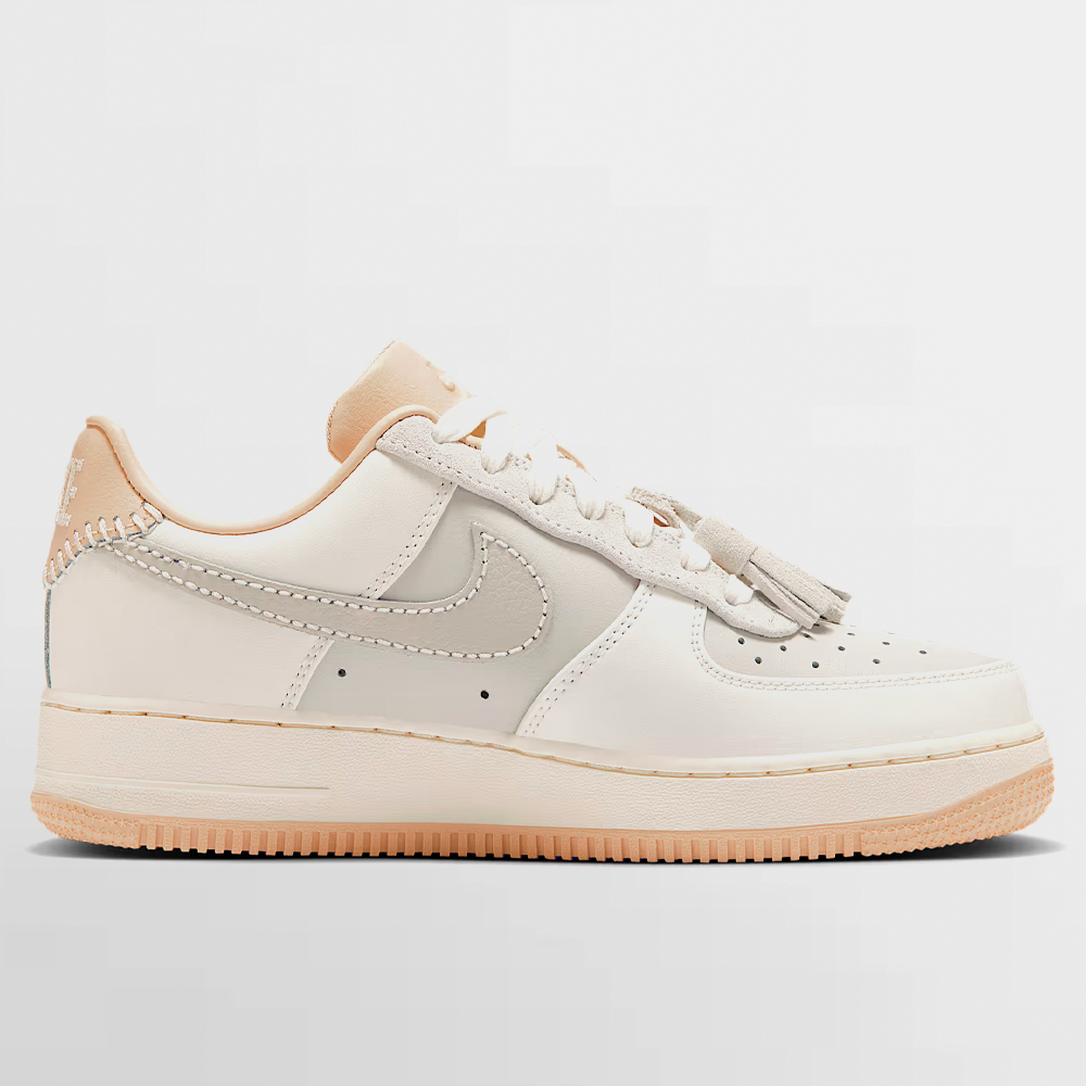 NIKE CALZADO W. AIR FORCE 1 07 - HV1813 001