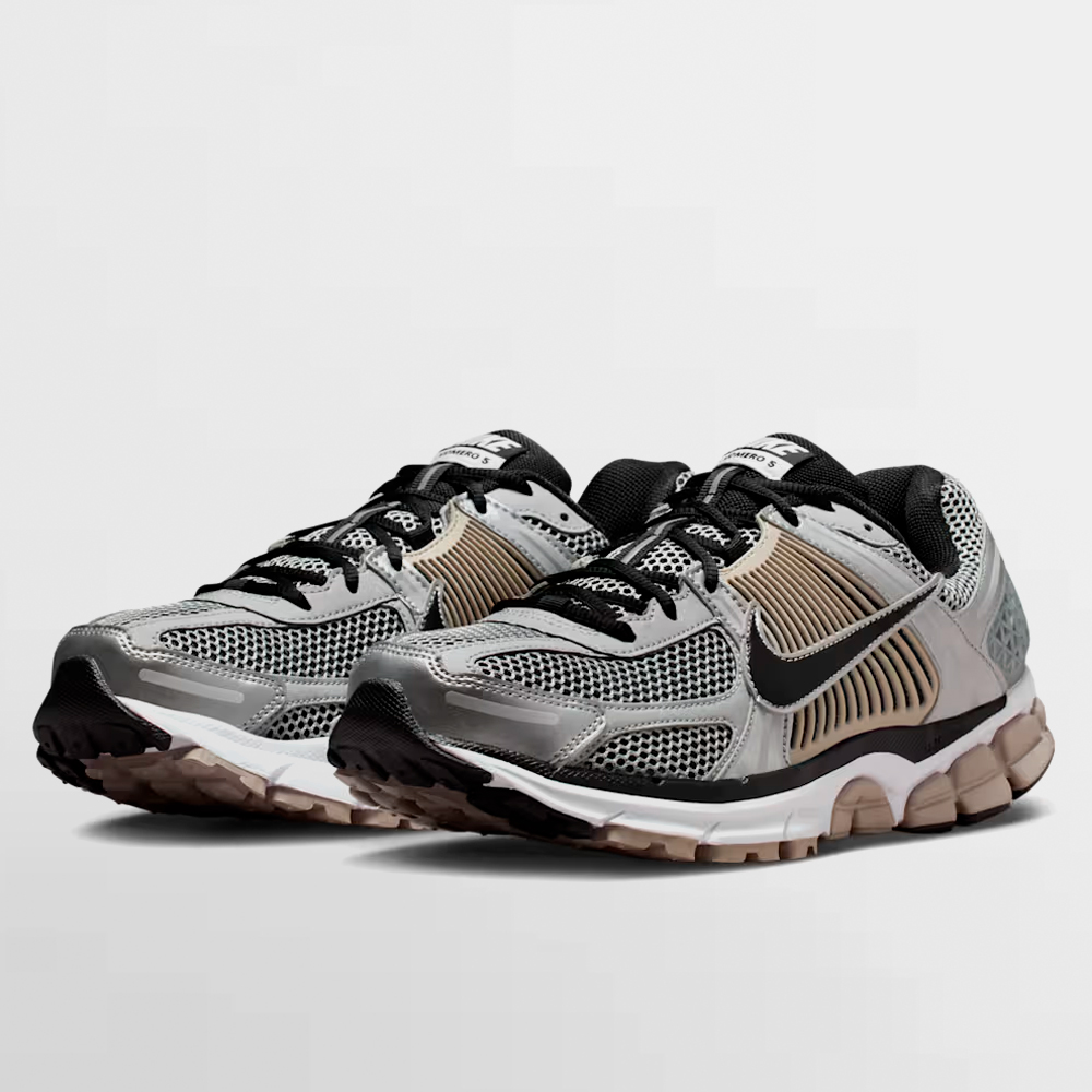 NIKE CALZADO ZOOM VOMERO 5 - FJ4151 007