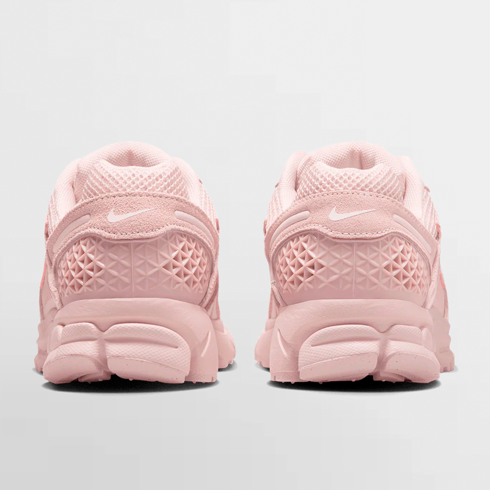 NIKE CALZADO W. ZOOM VOMERO 5 - HQ0458 600
