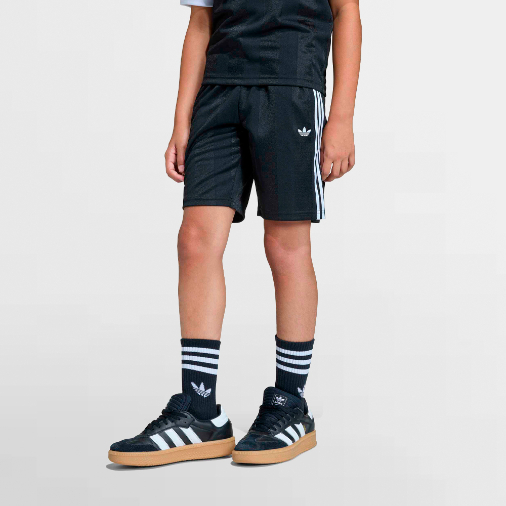 ADIDAS PANT. CORTO K. SHORTS - KE2848