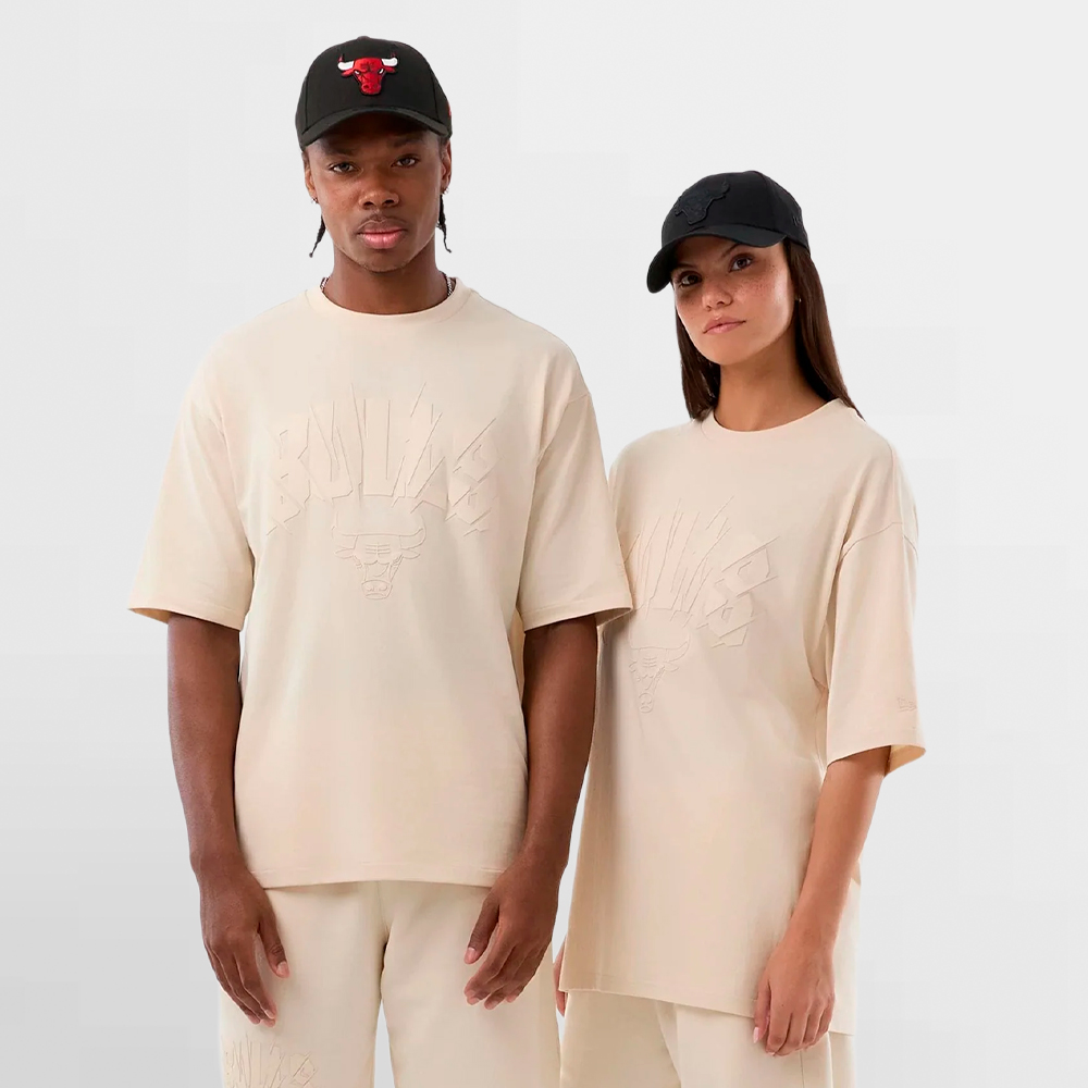 NEW ERA CAMISETA CORE PLUS HD OS TEE ( BULLS ) - 60856197