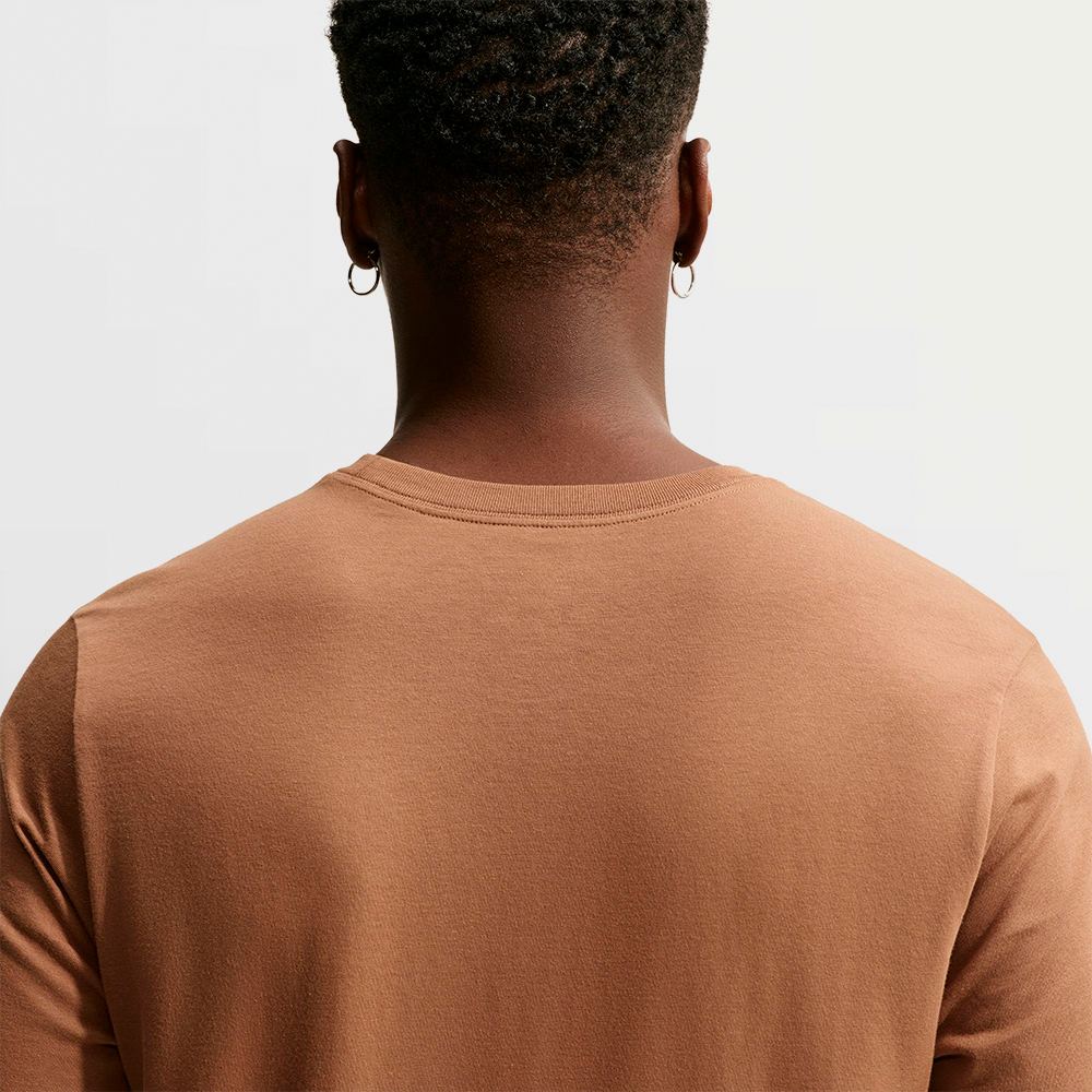NIKE CAMISETA NSW EMBROIRED TEE - AR4997 270